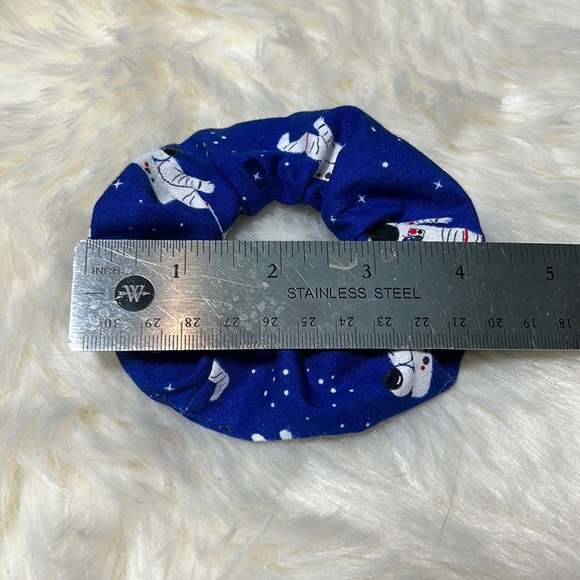 ❤️ Handmade Space Scrunchie Set - Picture 5 of 5